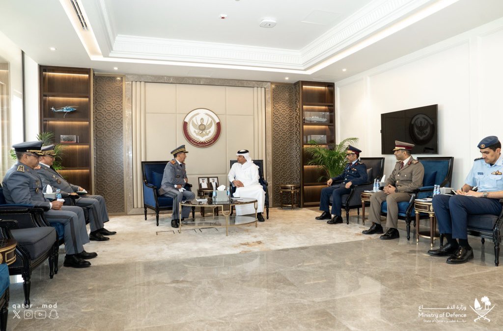 L'Inspecteur général des FAR en visite de travail au Qatar