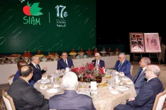 Le Roi Mohammed VI offre un dîner en l'honneur des invités et des participants au SIAM