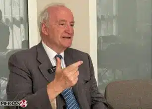 Hubert Védrine : &ldquo;Le Maroc est l’un des rares pays à tirer son épingle du jeu dans le désordre mondial&rdquo;