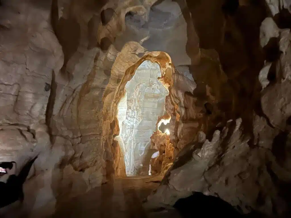 Grotte du chameau de l'intérieur.