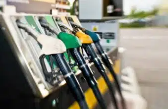 Stations-service vs distributeurs : les &ldquo;contrats d'adhésion&rdquo; au Conseil de la concurrence