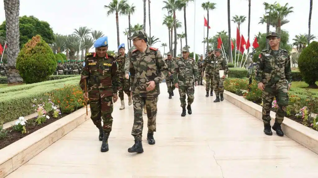 L’Inspecteur général des FAR s'entretient avec le commandant de la Minurso