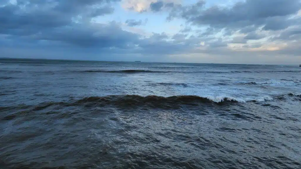 Ouragan Erin: Pas d’impact direct au Maroc, vigilance requise face à la mer agitée