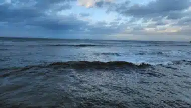 Pas d’impact direct de l’ouragan Erin au Maroc, vigilance requise face à la mer agitée