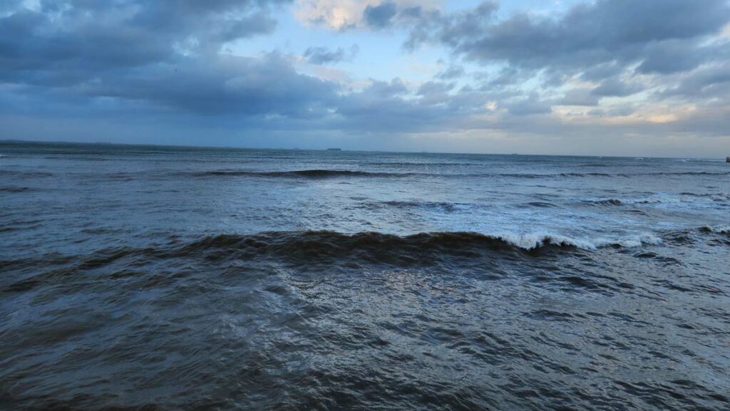 Alerte maritime. Vagues de 6 à 8 m sur les côtes atlantiques