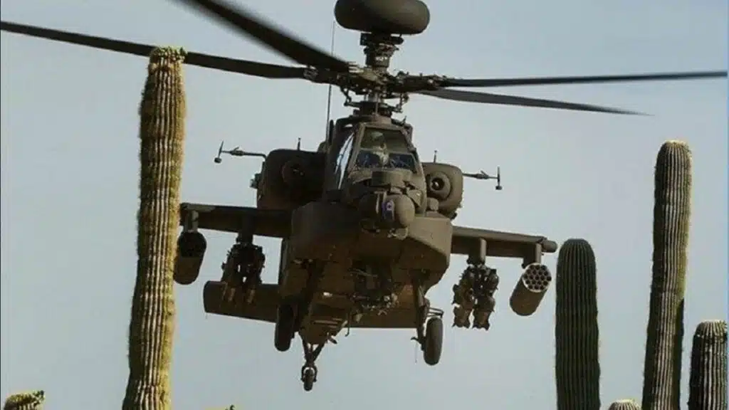 Apache AH-64E vs drones : des tests américains valident la stratégie marocaine