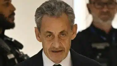 Nicolas Sarkozy condamné à cinq ans de prison ferme