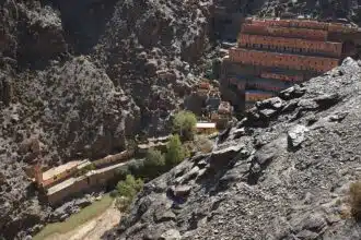 Les trésors oubliés d'Aouli et Mibladen : quand la recherche de minéraux fait vivre une population oubliée