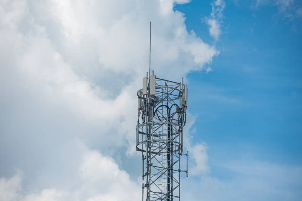 La technologie 5G représente-t-elle réellement une menace sur la santé et l'environnement ?