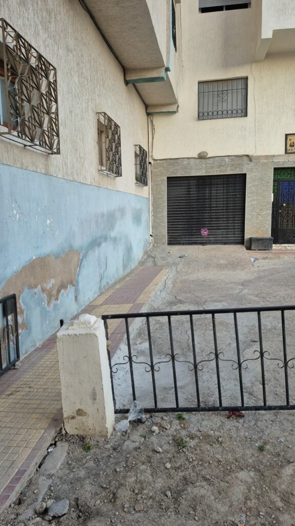 Tétouan : des fissures terrestres inquiètent les habitants du quartier Al Hamama Tétouan : des fissures terrestres inquiètent les habitants du quartier Al Hamama