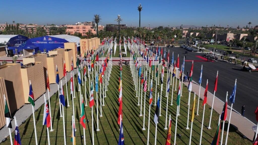 La DGSN signe un show de drones spectaculaire pour la 93ᵉ AG d’Interpol à Marrakech La DGSN signe un show de drones spectaculaire pour la 93ᵉ AG d’Interpol à Marrakech