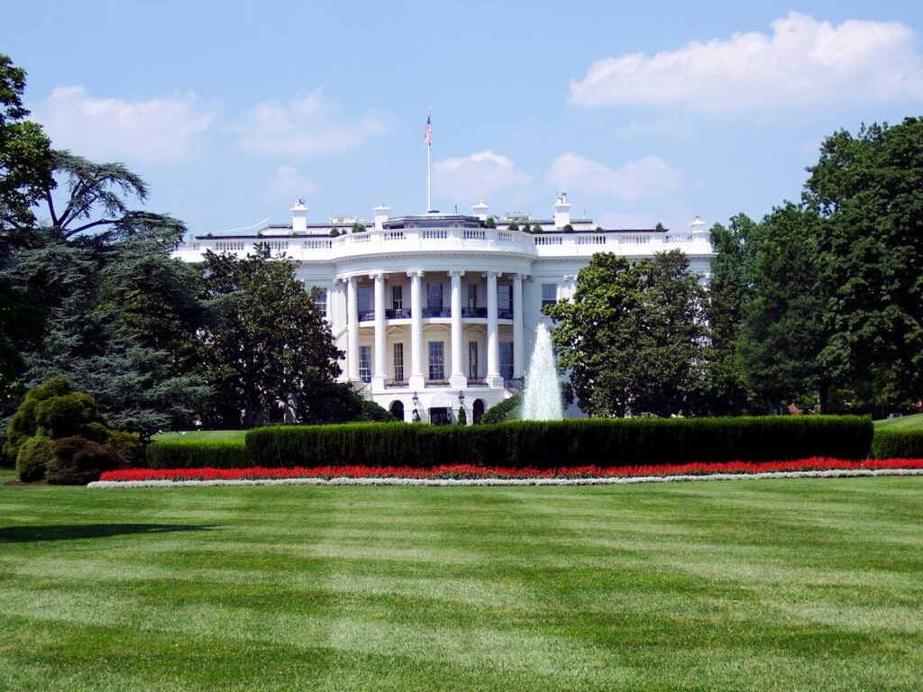 Le Rapport de Novembre 2025, explique la nouvelle doctrine adoptée par l'administration de Trump