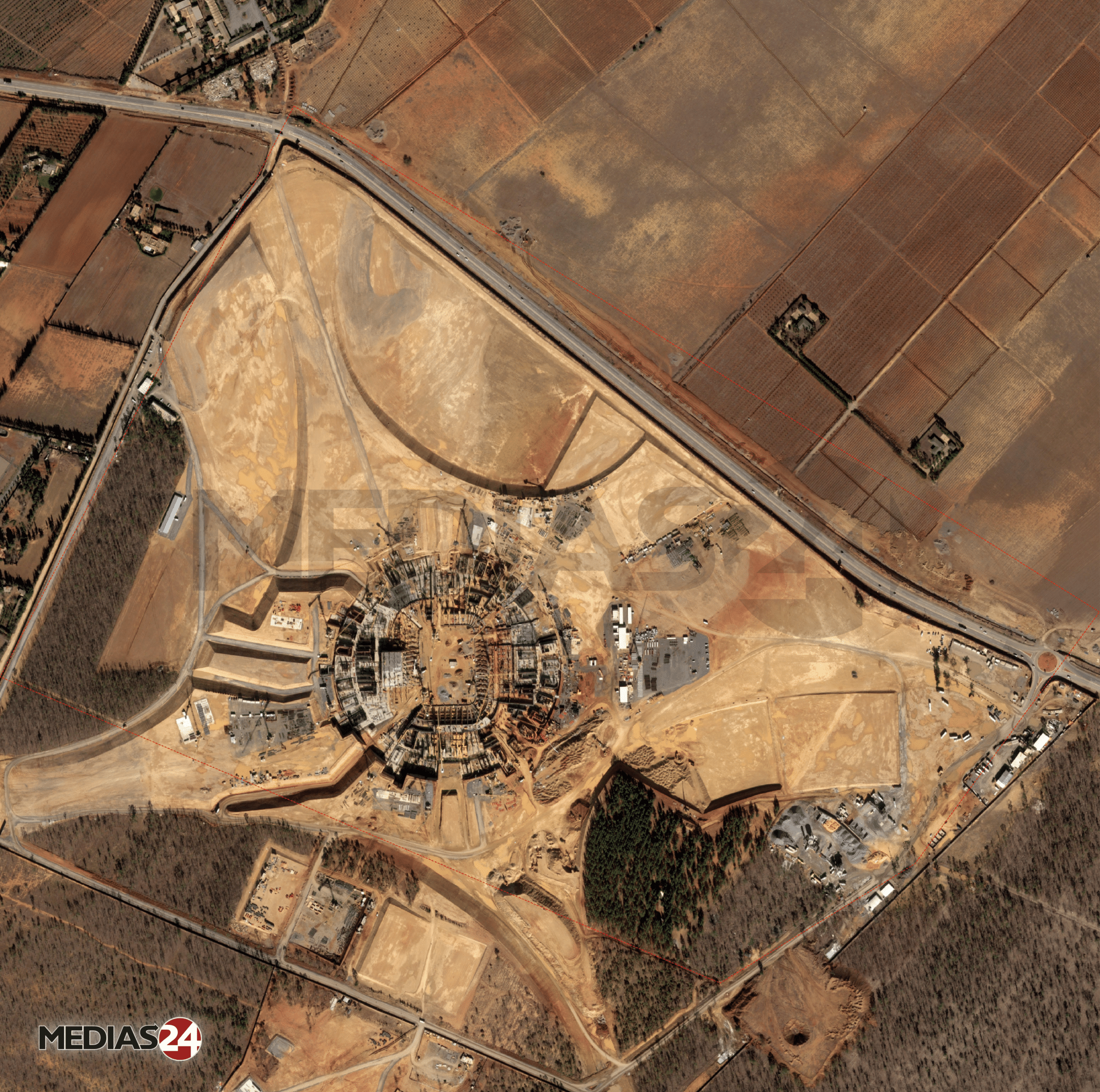 L'avancement des travaux du futur Stade Hassan II de Casablanca (image satellite)