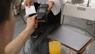 Paiements électroniques : Damane Cash et Saham Paiements officialisent la reprise d’actifs du CMI