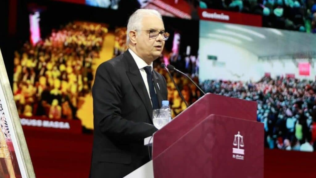 Nizar Baraka au pupitre lors du meeting de l’Istiqlal lançant la Charte de la jeunesse du 11 janvier