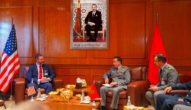 Le général Mohammed Berrid reçoit un haut responsable du Pentagone