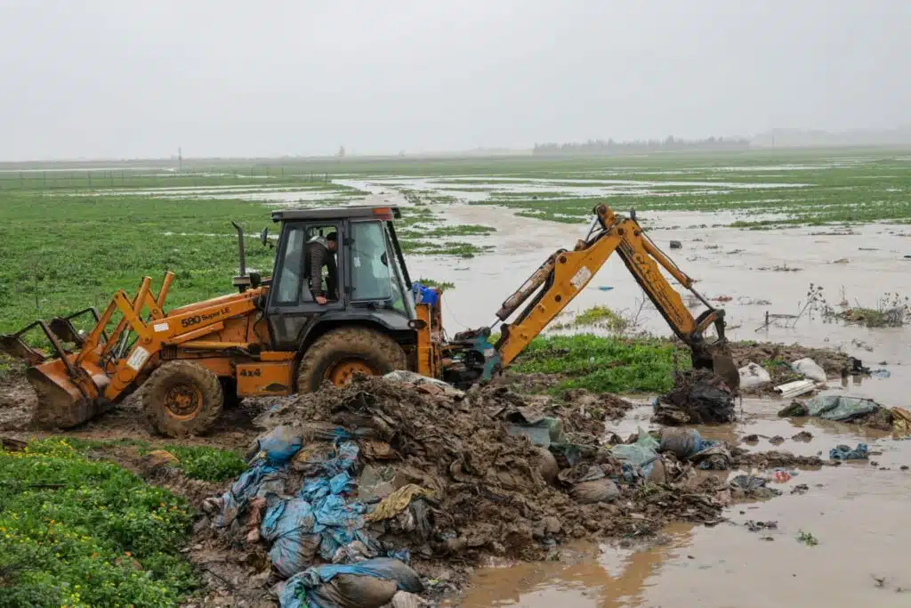 Fortes pluies dans le Nord : Ksar El Kébir toujours sous la menace des eaux