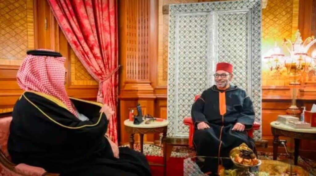 En octobre 2025, le Roi Mohammed VI recevait un émissaire du prince héritier saoudien.