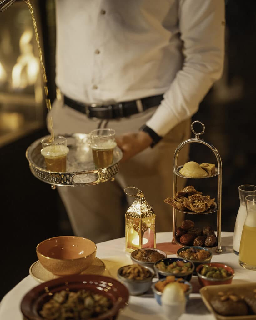 Le Four Seasons Marrakech célèbre le Ramadan entre haute pâtisserie et ftour d’exception