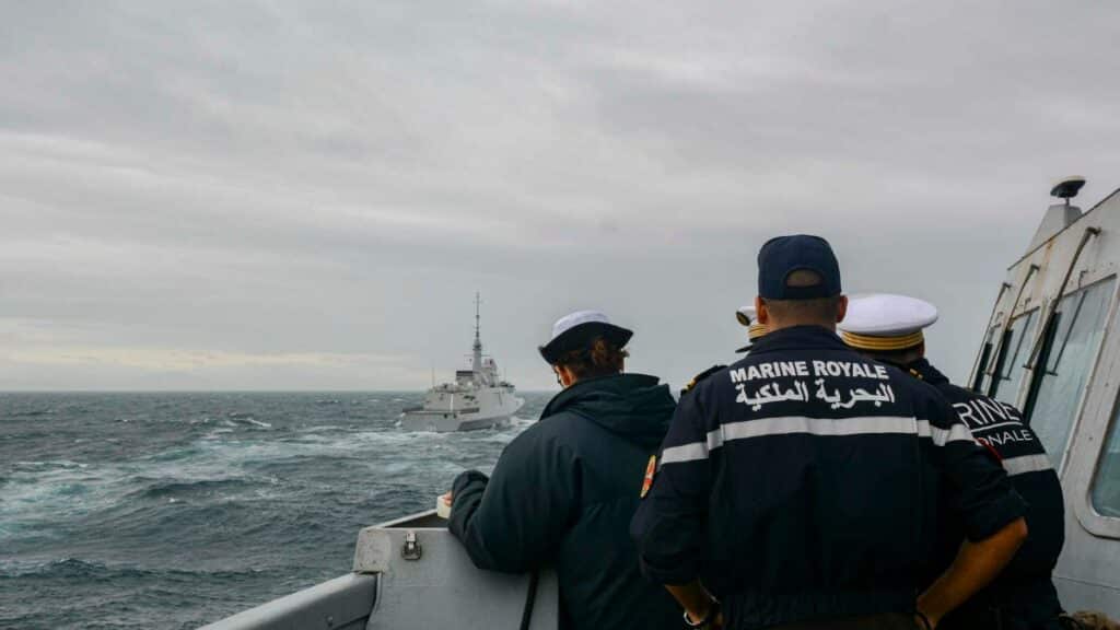 Orion 26 : la frégate Mohammed VI s'entraîne au combat avec le porte-avions Charles de Gaulle