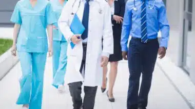 Après des années d’attente, le ministère de la Santé accélère la régularisation des carrières