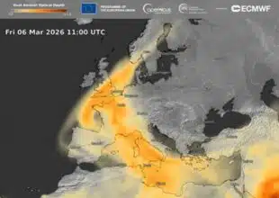 Un vaste nuage de poussières sahariennes traverse le Maroc et gagne l’Europe