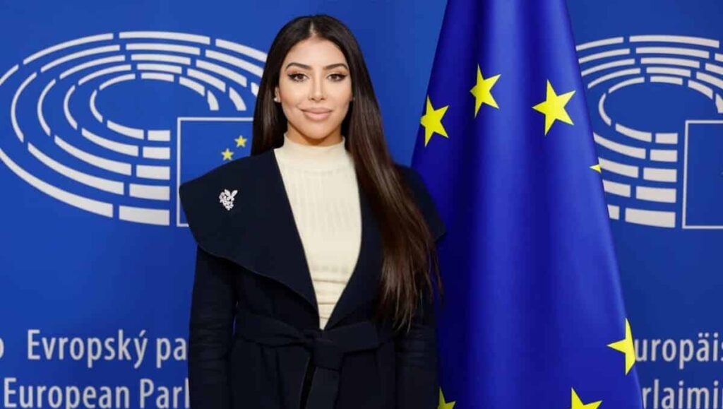 Lamia Bazir participe à Bruxelles au European Union Visitors Programme (EUVP).