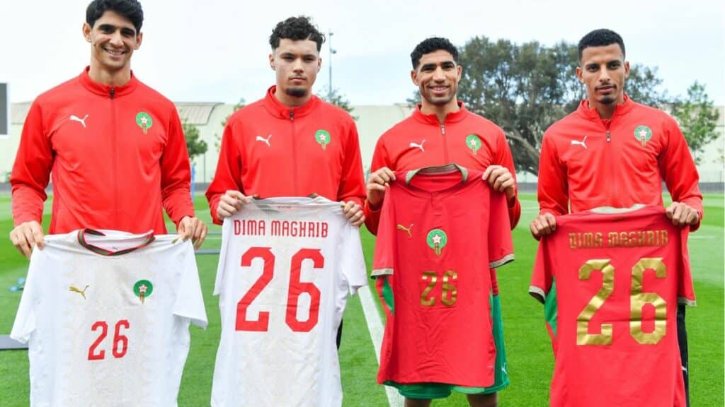 Bounou, El Mourabet, Hakimi et Ounahi dévoilent le nouveau maillot de l'équipe nationale marocaine (2026)