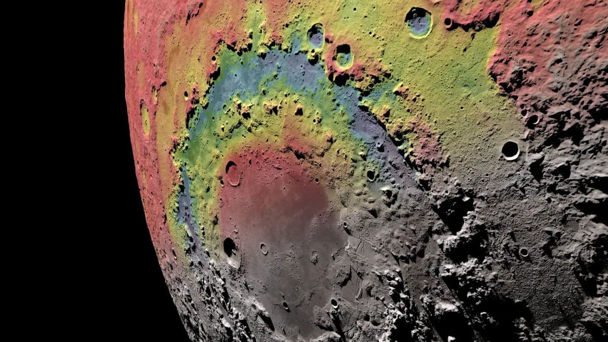 Les astronautes d'Artemis II dévoilent des images de la lune jamais observées par l'homme