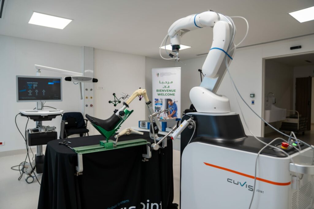La FM6SS introduit la chirurgie orthopédique robotisée au Maroc