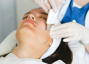 Peau et silhouette : les cinq soins clés avant l’été