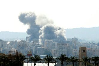 La guerre &ldquo;presque finie&rdquo; selon Trump, qui évoque de nouvelles négociations