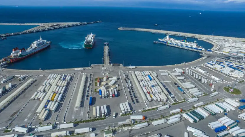 Hub, corridor ou plateforme ? La nouvelle place du Maroc dans les chaînes mondiales