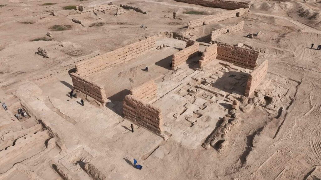 Sijilmassa : le “New York” médiéval du Maroc sort de terre, la polémique aussi Sijilmassa : le “New York” médiéval du Maroc sort de terre, la polémique aussi