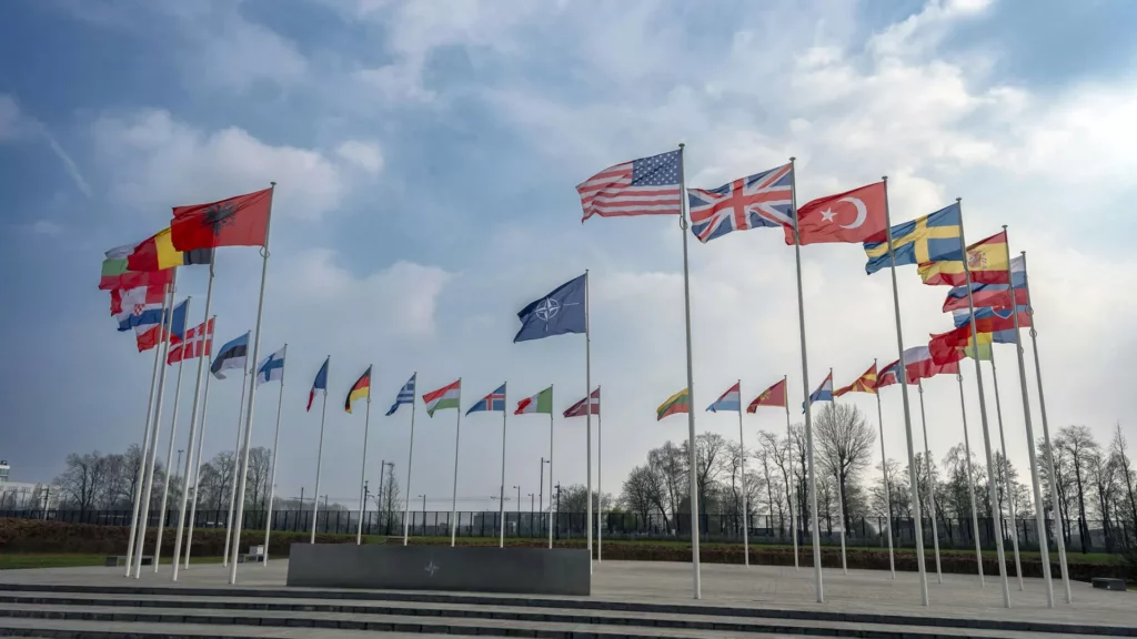 L'OTAN sous pression : ce qu'une chronologie de 62 jours révèle sur les guerres narratives modernes (1/4)