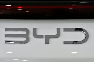 Washington accuse Alibaba, Baidu et BYD de travailler avec l'armée chinoise