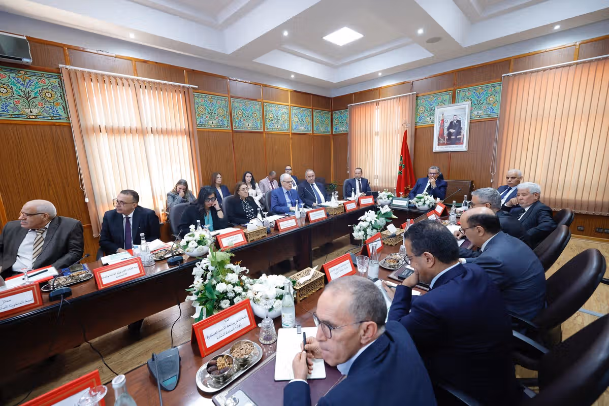 Akhannouch préside le premier Conseil d’administration du Groupement Sanitaire Territorial de Fès-Meknès.