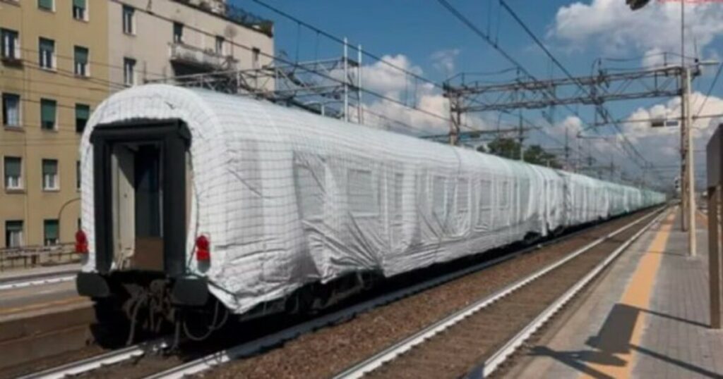 L’ONCF acquiert d’anciennes voitures Intercity italiennes pour renforcer son offre ferroviaire.