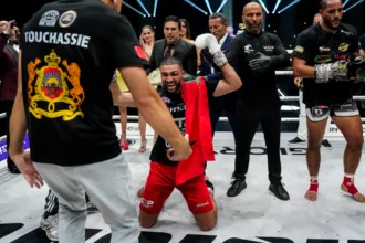 Qui est Mohamed Touchassie, le nouveau champion du monde marocain de kick-boxing ?
