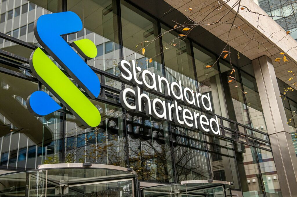 Standard Chartered prévoit une croissance de 4,5% au Maroc en 2026