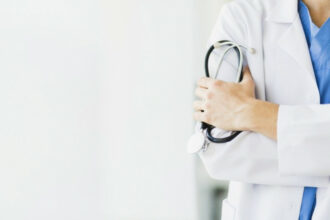 Ordre des médecins : le projet de loi adopté à l'unanimité par la Chambre des représentants