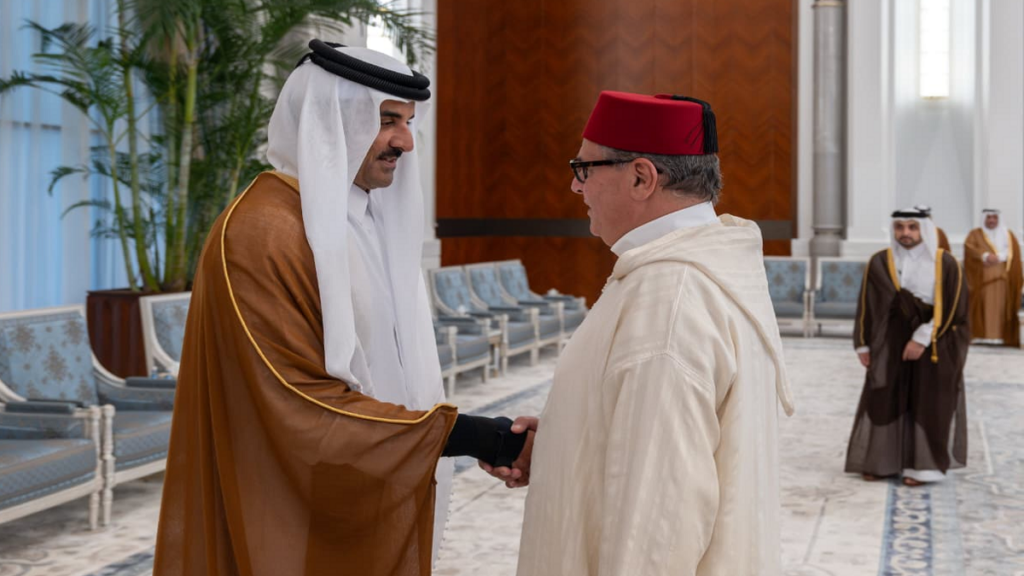 Akhannouch représente le Roi Mohammed VI à Doha pour présenter les condoléances au Qatar.