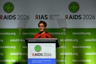 Sida: les avancées mises en "danger" par la chute des financements