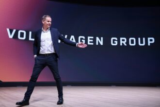 Volkswagen confirme envisager jusqu'à 50.000 suppressions d'emplois supplémentaires, selon une note interne